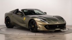 Rộ  tin siêu xe Ferrari 812 GTS thứ hai sắp về Việt Nam