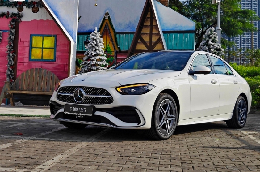Mercedes-Benz C-Class tại Việt Nam có thêm trang bị, giá không đổi