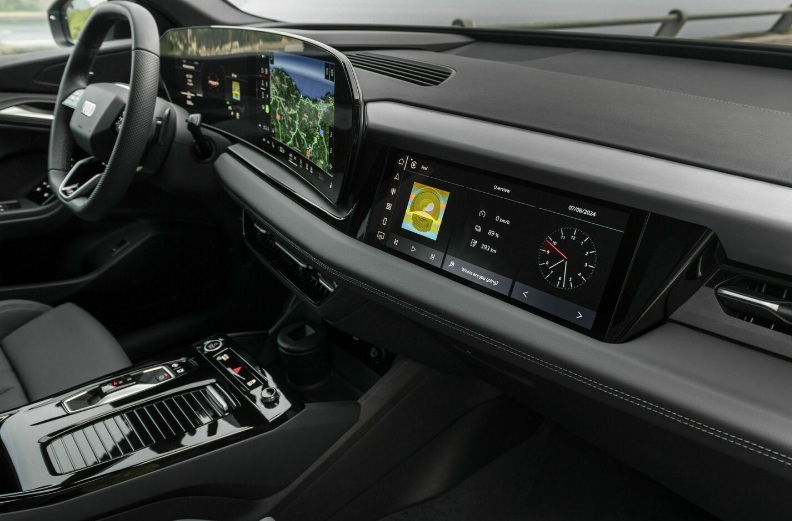 Audi Q6 e-tron sắp ra mắt Việt Nam, giá dự kiến 3,099 tỷ đồng Audi Q6 e-tron sắp ra mắt Việt Nam, giá dự kiến 3,099 tỷ đồng