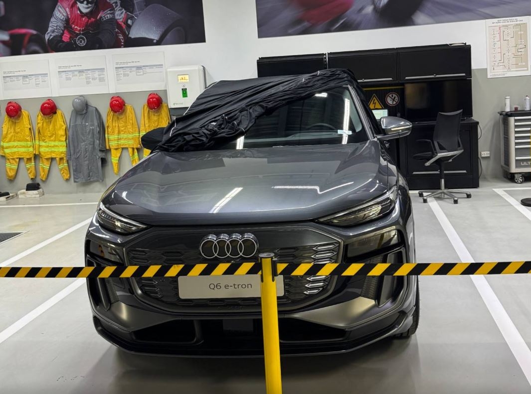 Audi Q6 e-tron bất ngờ lộ diện tại Việt Nam, chờ ngày ra mắt Audi Q6 e-tron bất ngờ lộ diện tại Việt Nam, chờ ngày ra mắt