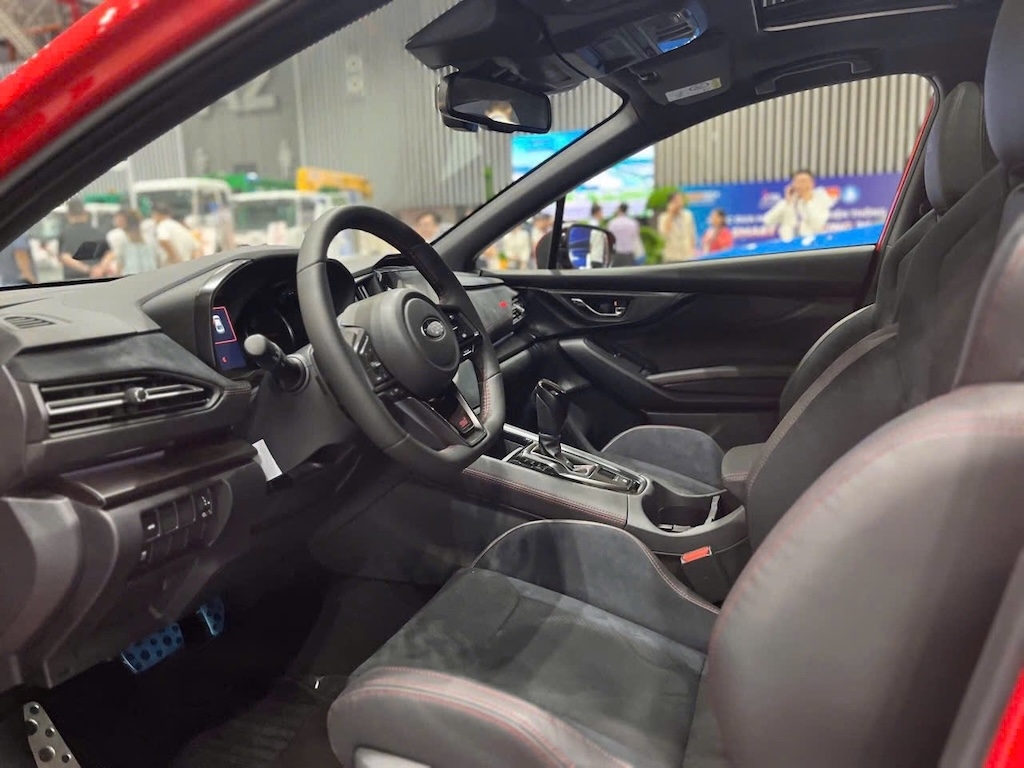 Subaru WRX 2025 chốt giá 1,7 tỷ đồng tại Việt Nam