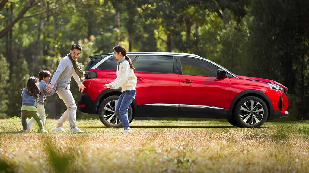 Khách hàng mua xe Peugeot được ưu đãi tới 121 cùng nhiều quà tặng có giá trị