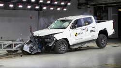 Mitsubishi Triton 2025 đạt 5 sao an toàn ANCAP