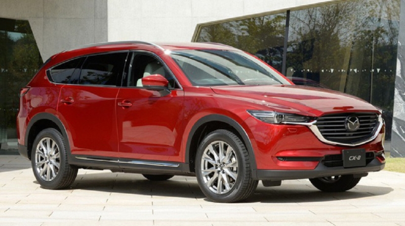 Mazda CX-8 giảm giá 150 triệu, tạo sức ép lên Hyundai SantaFe