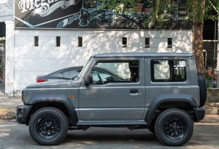 Suzuki Jimny về Việt Nam với giá 750 triệu đồng ? Suzuki Jimny về Việt Nam với giá 750 triệu đồng ?