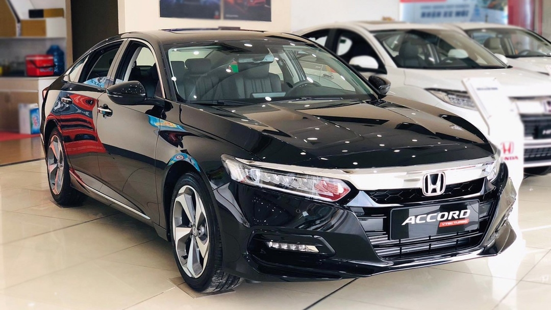 Giá lăn bánh Honda Accord 2022