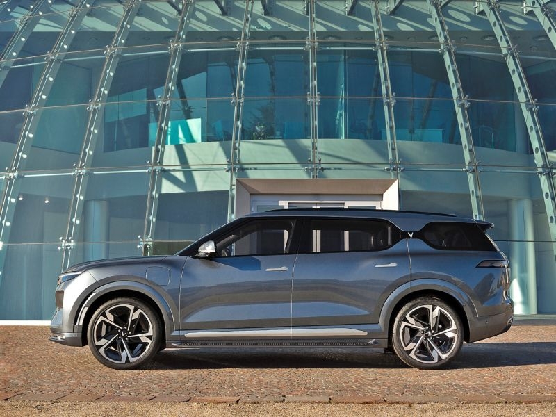 VinFast tham dự EVS35 - Ra mắt VF 8 và VF 9 tại Châu Âu VinFast tham dự EVS35 - Ra mắt VF 8 và VF 9 tại Châu Âu