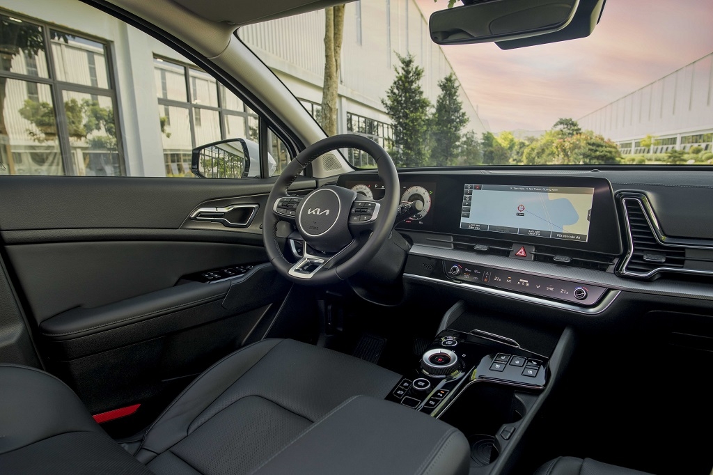 Kia Sportage 2022 giá từ 899 triệu đồng tại Việt Nam