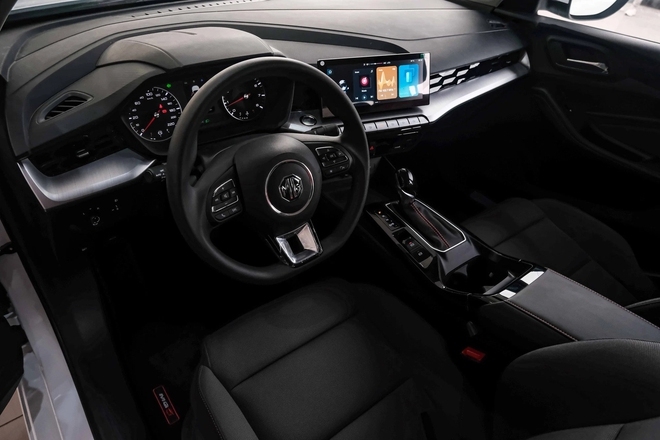 MG5 giảm giá xuống dưới 400 triệu đồng, rẻ hơn xe hạng A