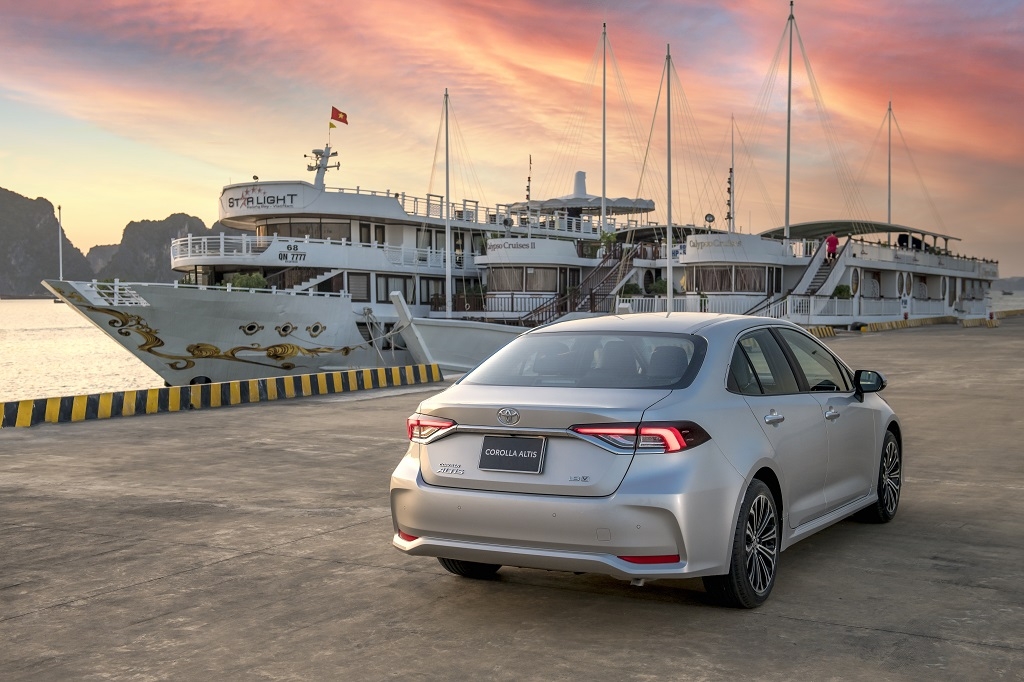 Toyota Corolla Altis 2022: Sự trở lại mạnh mẽ Toyota Corolla Altis 2022: Sự trở lại mạnh mẽ