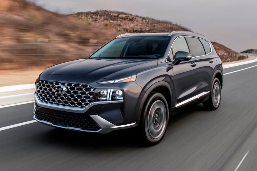 Điểm nổi bật của các mẫu xe hybrid đang bán tại thị trường Việt Nam