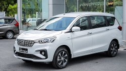 Suzuki Ertiga Hybrid giảm giá 140 triệu đồng tại đại lý