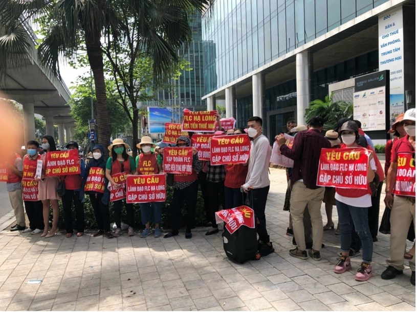 Nguười dân cầu cứu trước dấu hiệu chiếm đoạt của Công ty TNHH Đầu tư và Phát triển FLC Hạ Long Nguười dân cầu cứu trước dấu hiệu chiếm đoạt của Công ty TNHH Đầu tư và Phát triển FLC Hạ Long