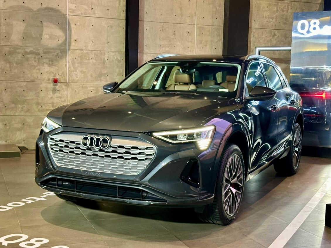 Audi Q8 e-tron ra mắt Việt Nam, giá từ 3,8 tỷ đồng