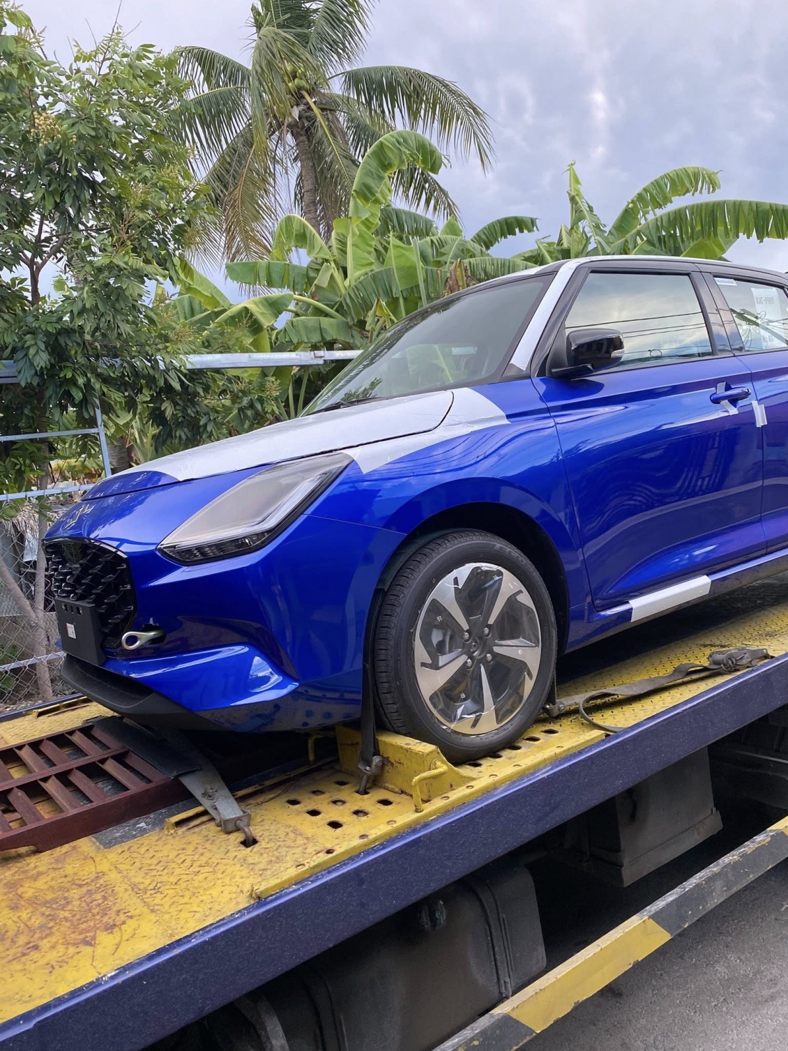 Suzuki Swift 2025 lộ diện tại Việt Nam, giá dự kiến 569 triệu đồng Suzuki Swift 2025 lộ diện tại Việt Nam, giá dự kiến 569 triệu đồng