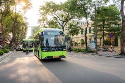 Vinbus khai trương tuyến buýt điện 43 - Kết nối nội thành với Đông Anh