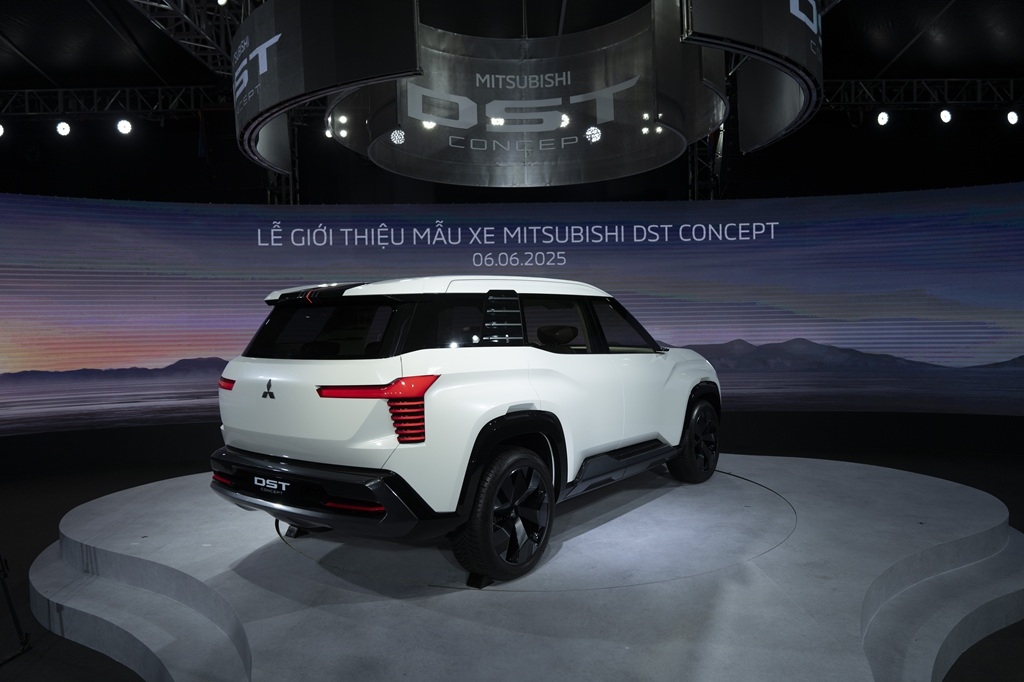 Mitsubishi Destinator chốt ra mắt Đông Nam Á