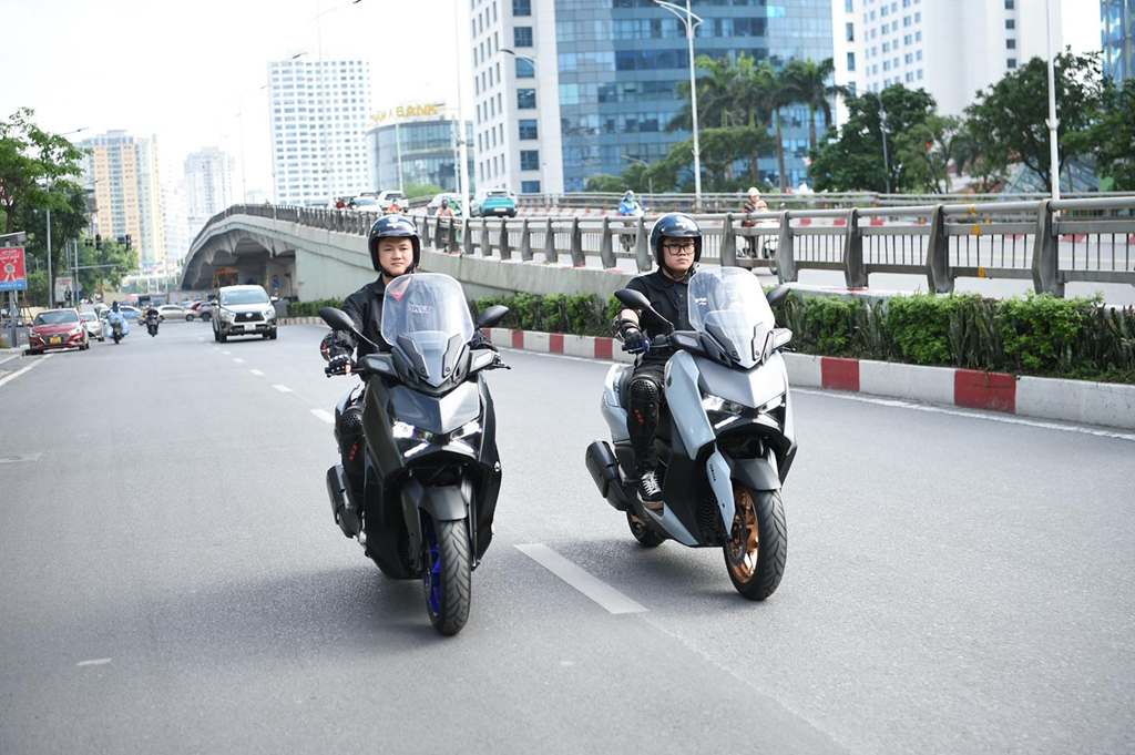 Yamaha XMAX 300: mẫu maxi-scooter hiện đại, cân cả tốc độ, tiện nghi và công nghệ