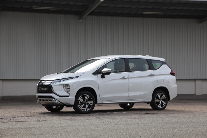 mitsubishi xpander xuat xuong khach viet loi gan 40 trieu