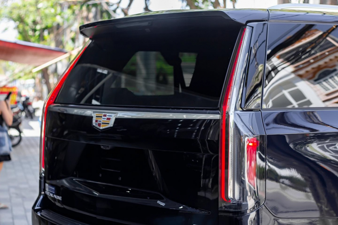 Chi tiết Cadillac Escalade 2021 V8 đầu tiên tại Việt Nam
