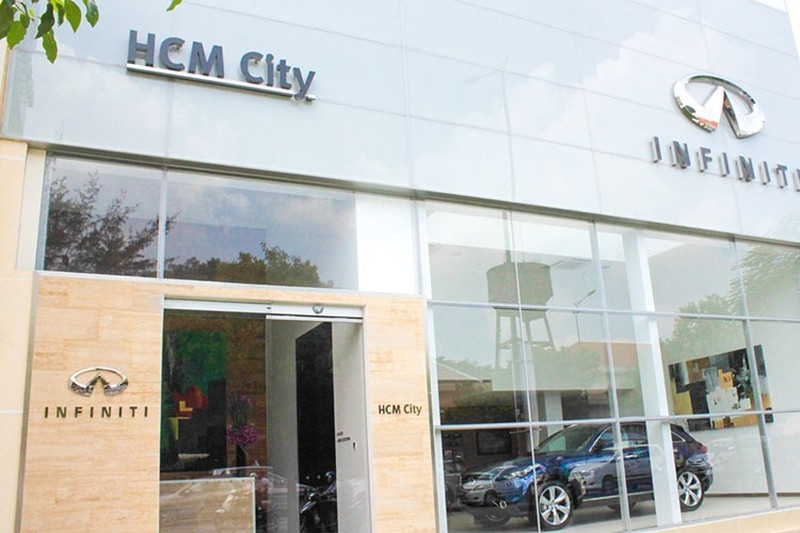hang xe sang infiniti nhat ban sap rut khoi viet nam