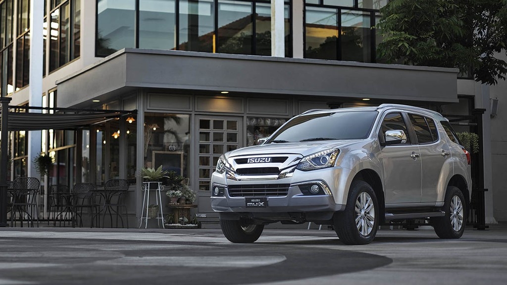 Isuzu Mu-X B7 Plus chốt giá 859 triệu đồng tại Việt Nam