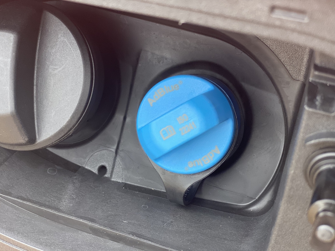 Vì sao Ford Everest 2023 phải dùng dung dịch AdBlue? Vì sao Ford Everest 2023 phải dùng dung dịch AdBlue?