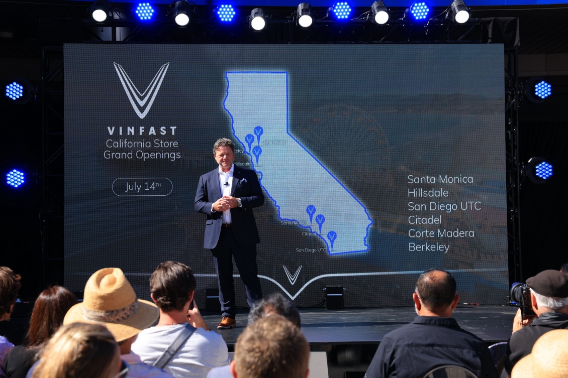 Quang cảnh lễ khai trương chính thức VinFast Store tại Santa Monica, California, Mỹ.