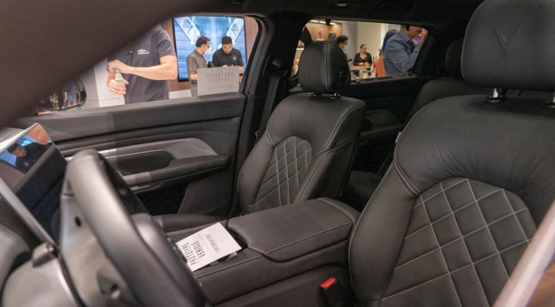 'Soi' chi tiết nội, ngoại thất ô tô điện VinFast VF9