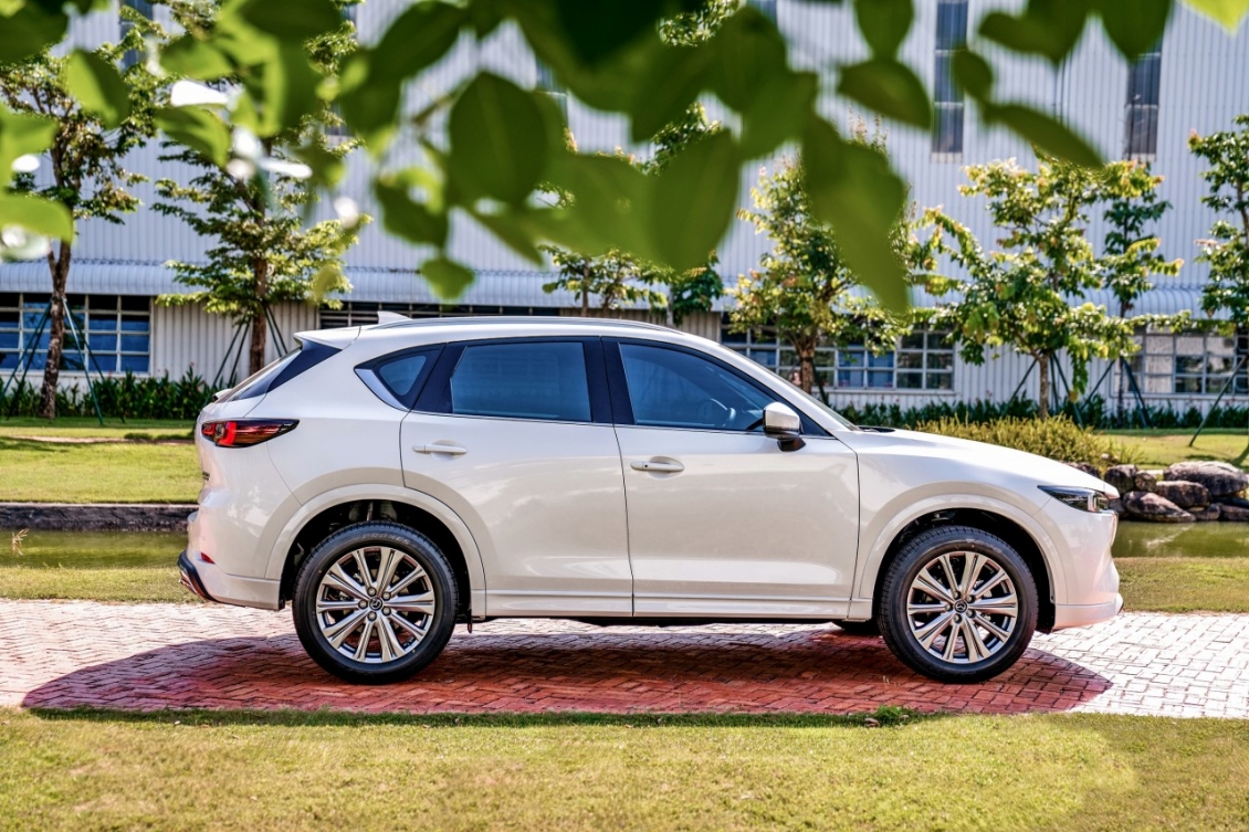 Mazda CX-5 tiếp tục tăng giá bán tại Việt Nam