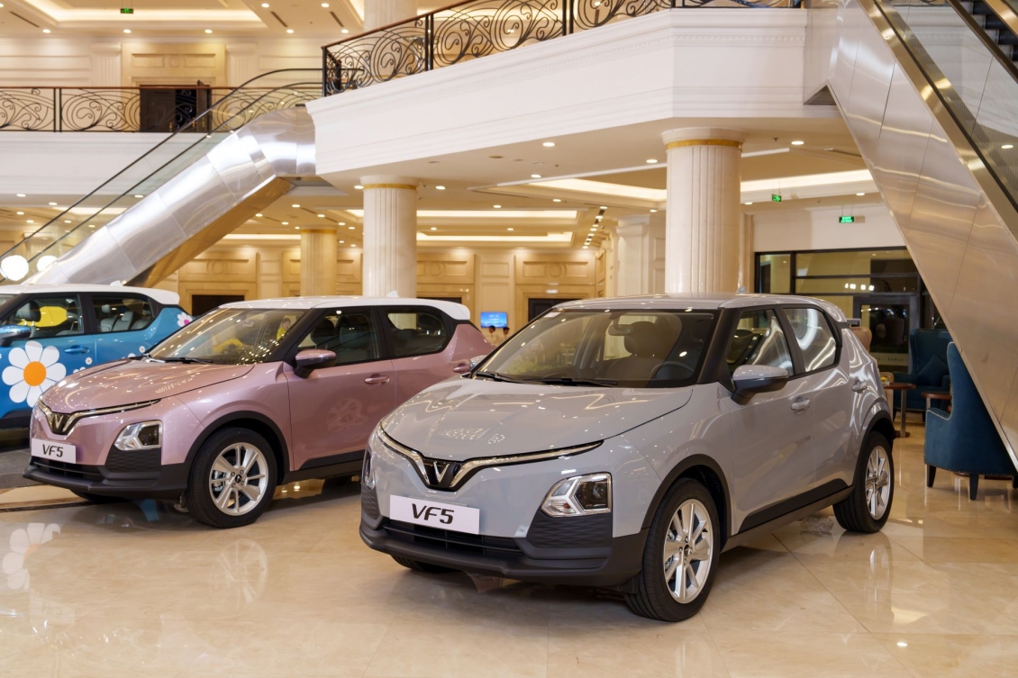 VinFast VF5 Plus thay giao diện đầy màu sắc, đáp ứng mọi 'gu' khách hàng VinFast VF5 Plus thay giao diện đầy màu sắc, đáp ứng mọi 'gu' khách hàng