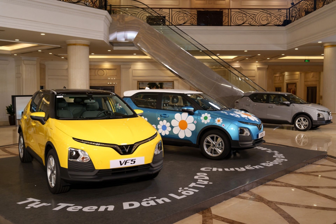 VinFast VF5 Plus thay giao diện đầy màu sắc, đáp ứng mọi 'gu' khách hàng VinFast VF5 Plus thay giao diện đầy màu sắc, đáp ứng mọi 'gu' khách hàng