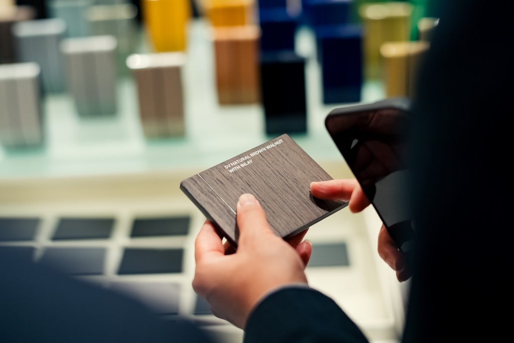 Land Rover Long Biên triển khai dịch vụ cá nhân hóa SV Bespoke cho mẫu xe Range Rover Land Rover Long Biên triển khai dịch vụ cá nhân hóa SV Bespoke cho mẫu xe Range Rover