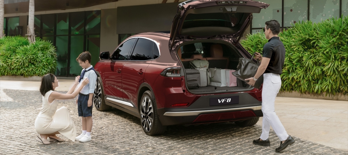 VinFast ra mắt phiên bản nâng cấp VF8 Lux, giá từ 1,170 tỷ đồng