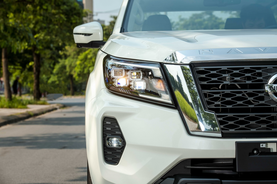 Nissan Navara ra mắt, giá từ 685 triệu đồng tại Việt Nam Nissan Navara ra mắt, giá từ 685 triệu đồng tại Việt Nam