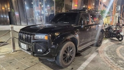 Toyota Land Cruiser Prado 2024 lộ diện