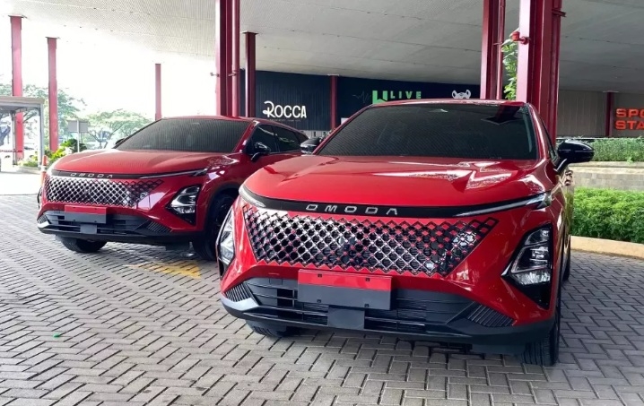 Jaecoo J7 PHEV khuyến mãi 80 triệu đồng