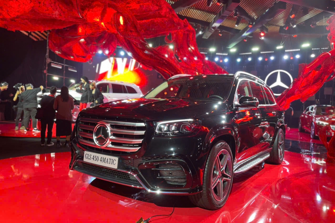 Mercedes-Benz GLS 2025 ra mắt tại Việt Nam, giá từ 5,7 tỷ đồng Mercedes-Benz GLS 2025 ra mắt tại Việt Nam, giá từ 5,7 tỷ đồng
