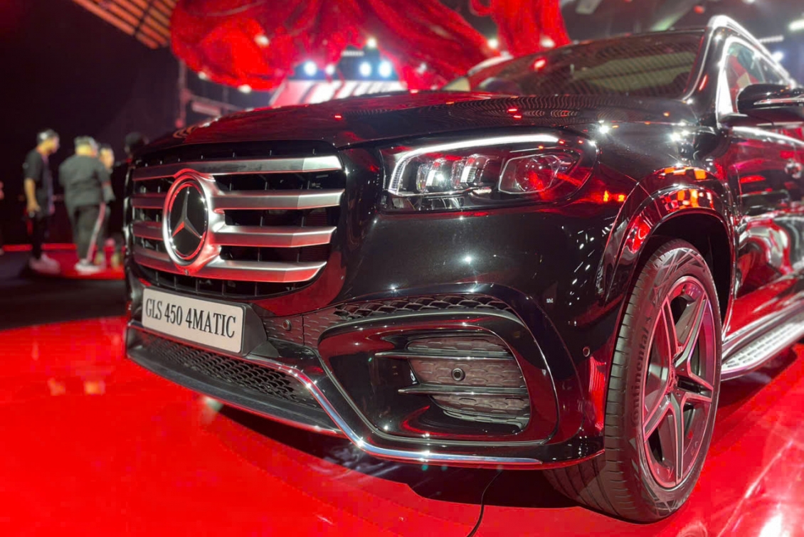 Mercedes-Benz GLS 2025 ra mắt tại Việt Nam, giá từ 5,7 tỷ đồng Mercedes-Benz GLS 2025 ra mắt tại Việt Nam, giá từ 5,7 tỷ đồng