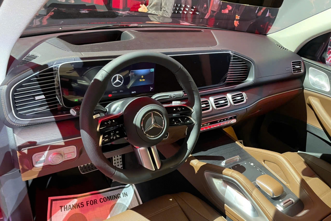 Mercedes-Benz GLS 2025 ra mắt tại Việt Nam, giá từ 5,7 tỷ đồng Mercedes-Benz GLS 2025 ra mắt tại Việt Nam, giá từ 5,7 tỷ đồng