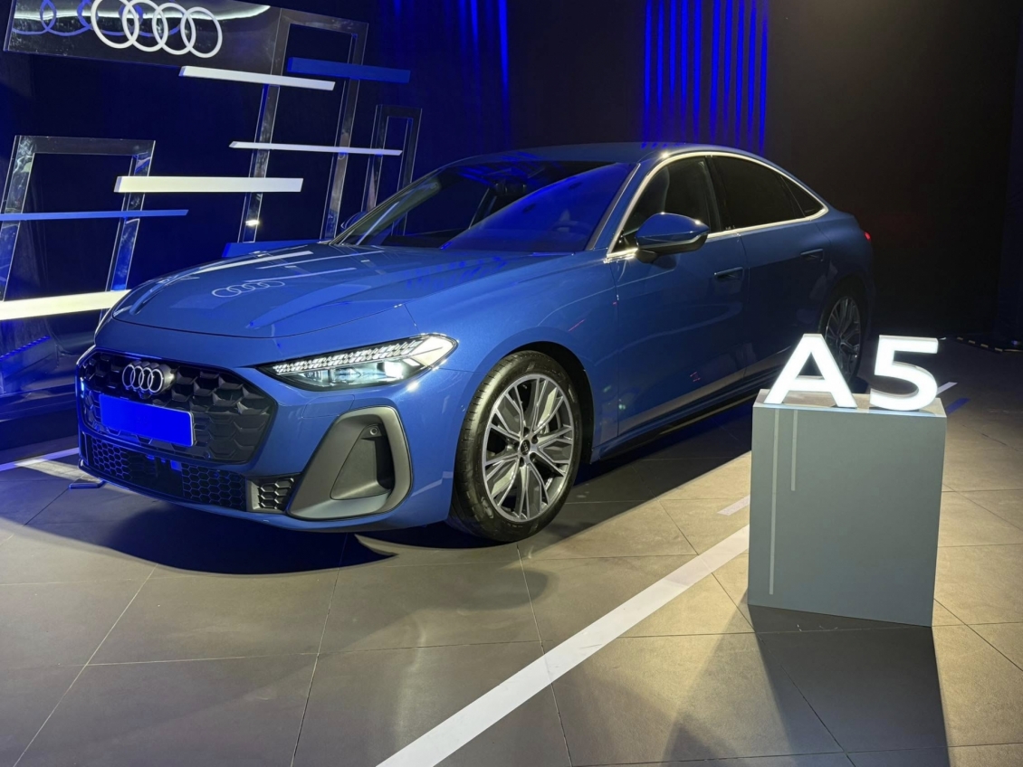 Audi A5 2025 ra mắt Việt Nam: Giá 2,2 tỷ Audi A5 2025 ra mắt Việt Nam: Giá 2,2 tỷ