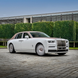 Khám phá Rolls-Royce Phantom Dentelle độc bản thêu ren tinh xảo