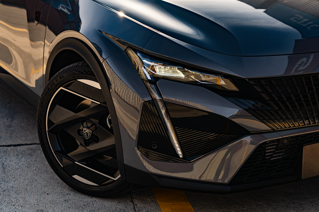 Peugeot 408 Legend Edition ra mắt tại Việt Nam, giá khởi điểm từ 1 tỷ đồng