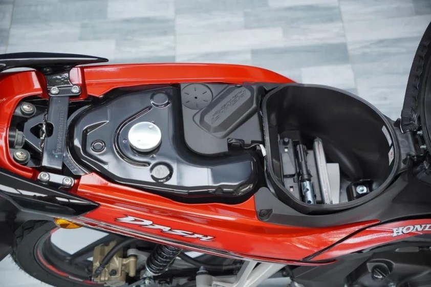 Lô xe Honda Dash HRC đầu tiên về Việt Nam, số lượng giới hạn