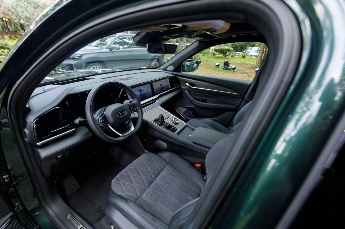 Geely Monjaro ra mắt Việt Nam, giá từ 1,1 tỷ đồng