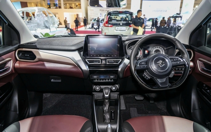 Chiêm ngưỡng Suzuki Fronx trước khi về Việt Nam