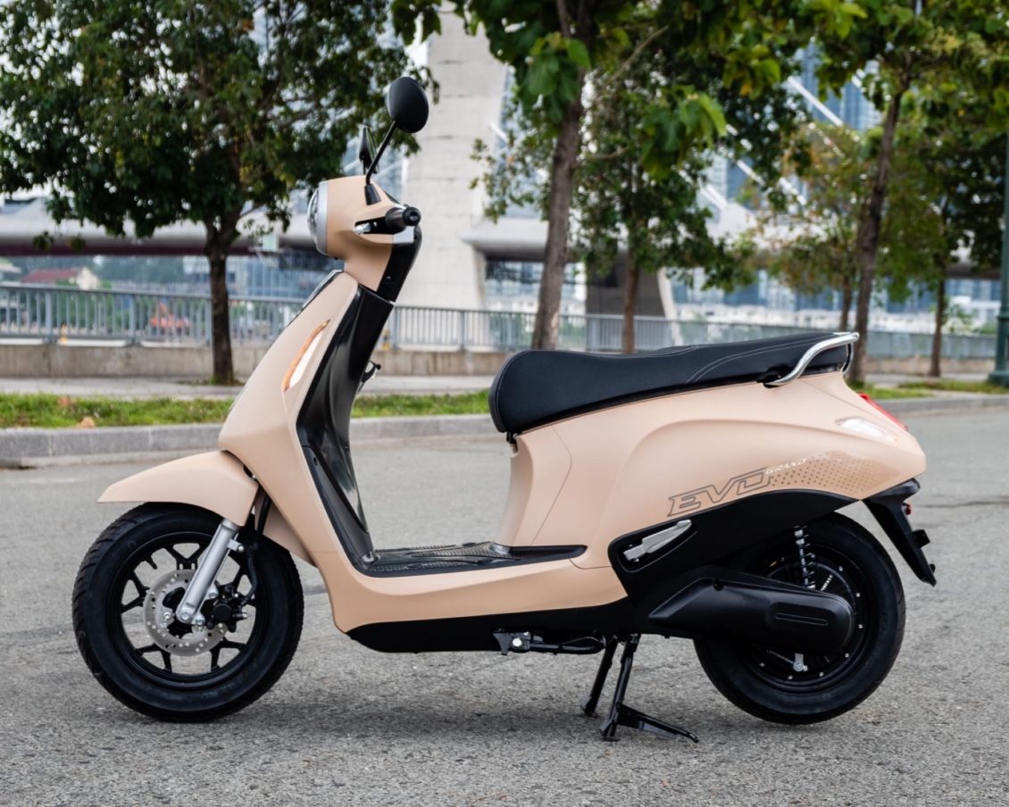 Evo Grand có tầm vận hành lên tới 262 km (khi lắp 2 pin).