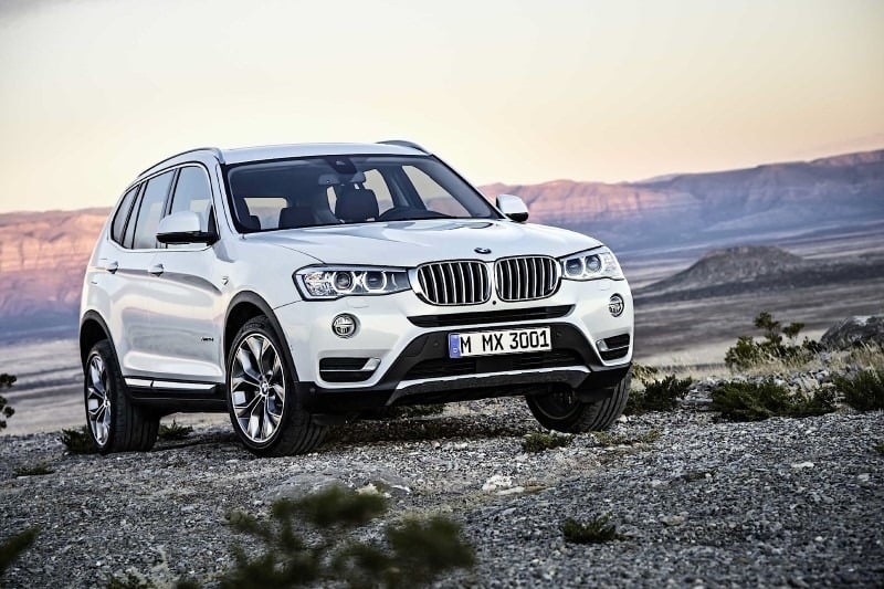 Tháng 'cô hồn', BMW X3 giảm giá khủng 350 triệu đồng Tháng 'cô hồn', BMW X3 giảm giá khủng 350 triệu đồng