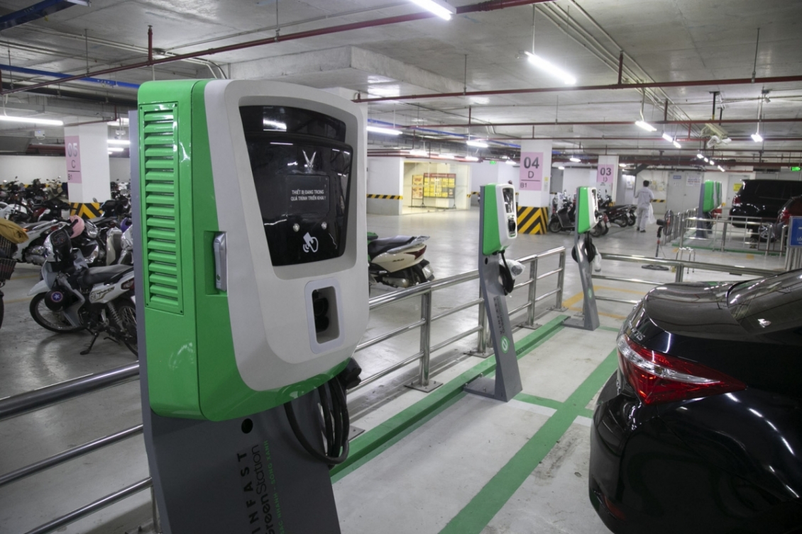 VinFast đã lắp đặt hơn 8.100 cổng sạc cho xe điện