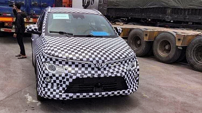 VinFast VF e34 bị bắt gặp trên đường thử